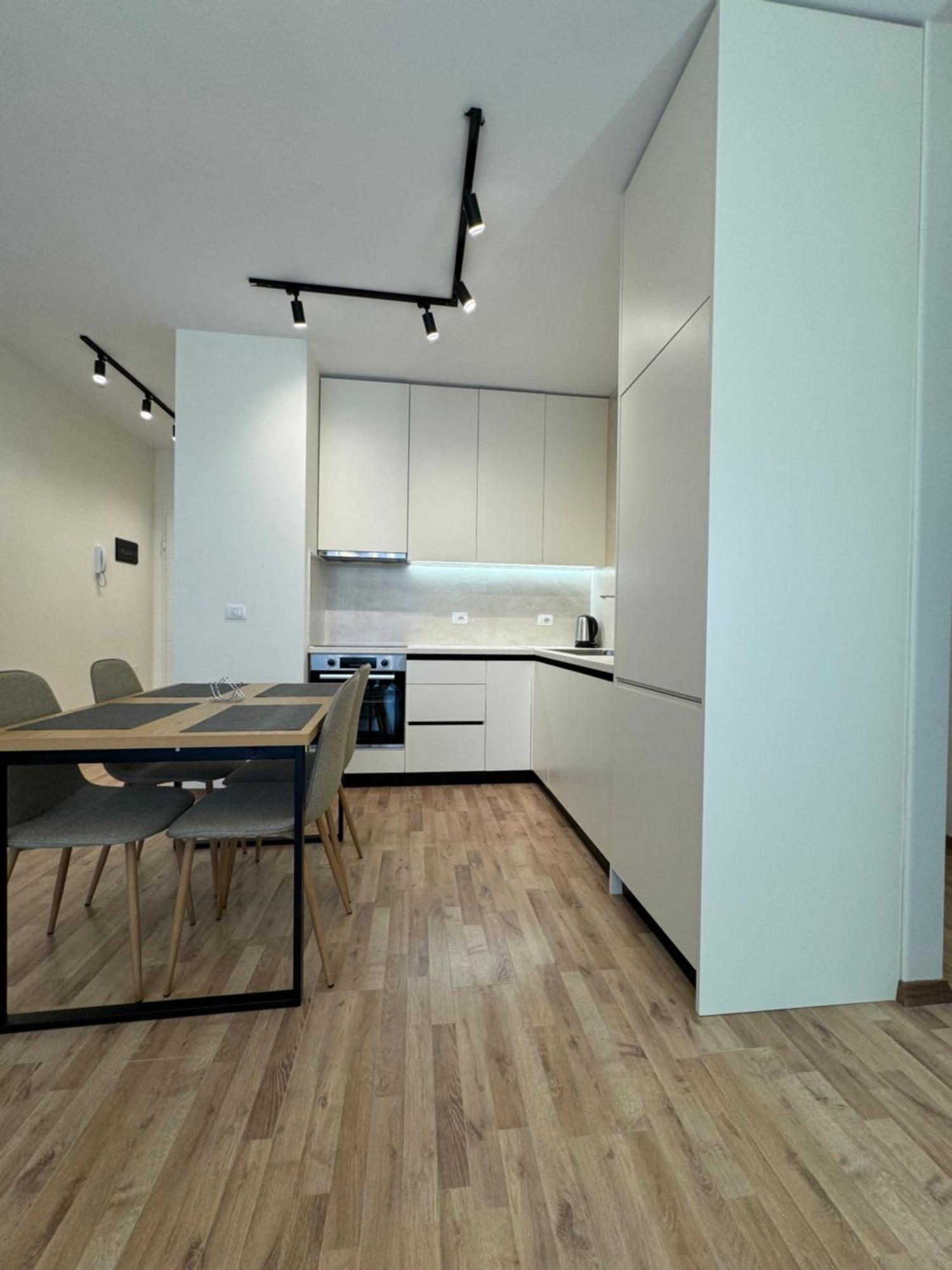 Primo 2 Apartamento Tirana